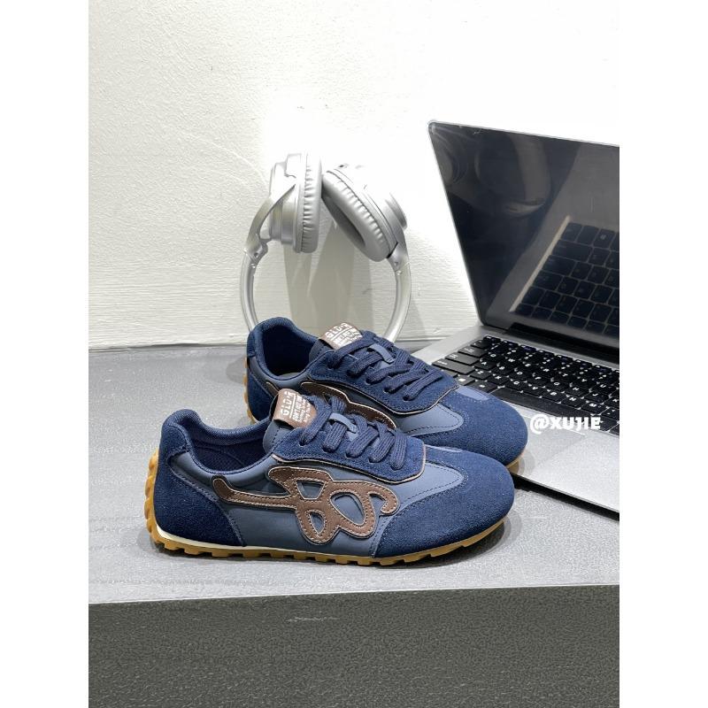 

New women s spring and summer new models show height, ultra-light flat bottom retro versatile 40 синій