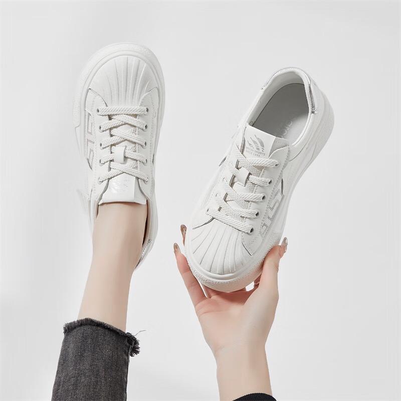 Yearcon Women's Breathable Shell-Toe Sneakers