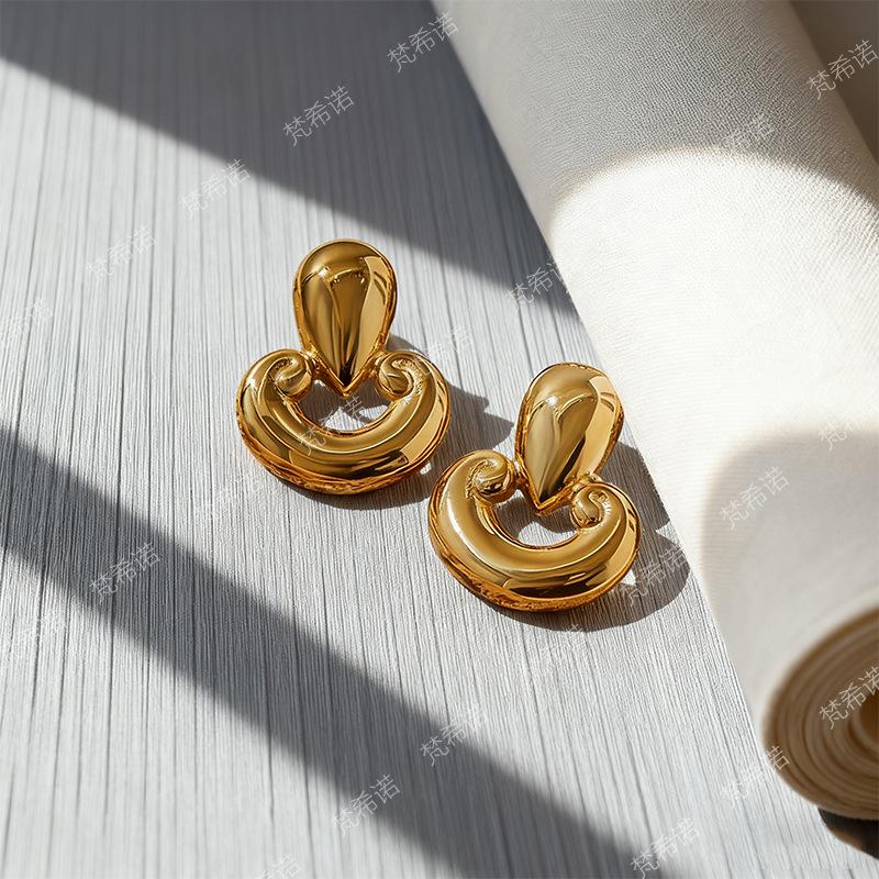 Elegant Geometric Heart Stainless Steel Earrings for Women - Exquisite Retro Fashion Jewelry