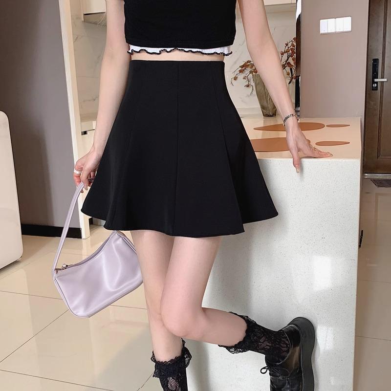 2026 Summer Slimming Pleated Little Black A-line High Waist Plus Size Anti-exposure Student Skirt.