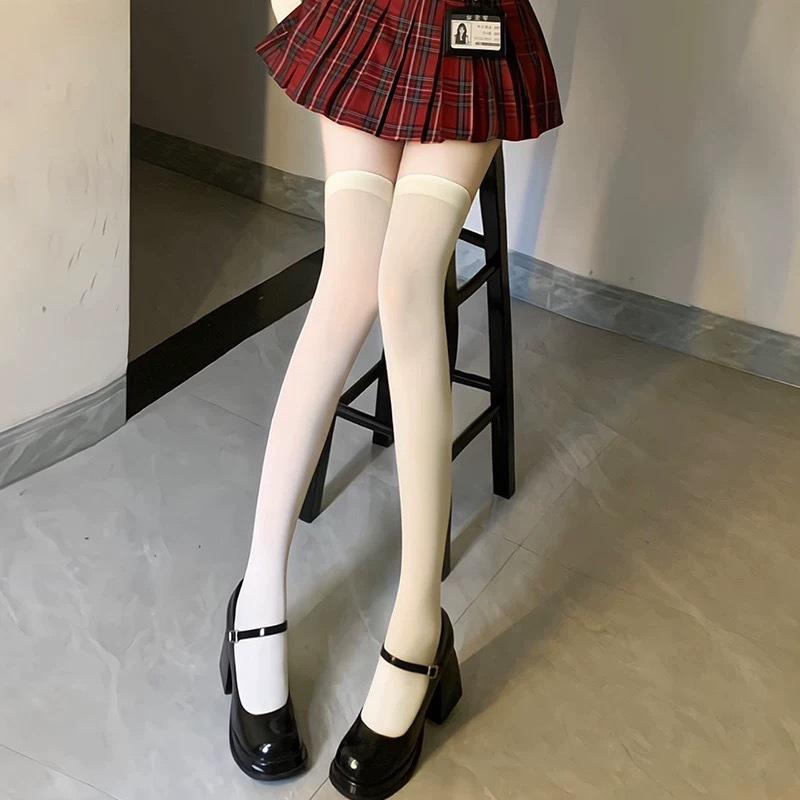 Romantické černé mašle nad kolena krajkové punčochy - Průsvitné bílé síťované letní stehenní punčochy