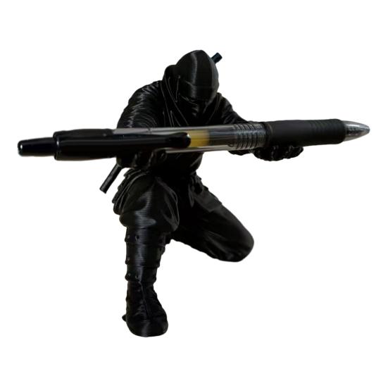 3D-gedruckter Ritter-Stifthalter Samurai Schreibtischdekoration PLA Krieger Skulptur Organizer für Büro Zuhause Einzigartiges Künstlerisches Geschenk für Berufstätige Sammler