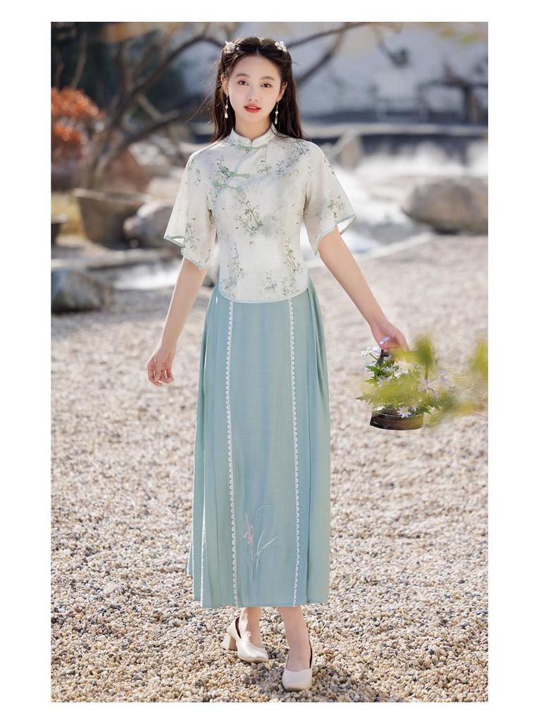 Sommer 2025 Retro Chinesischer Stil Mid-Sleeve Cheongsam Top für Damen