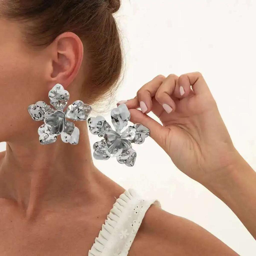 SHIXIN Fashion Classic Gold Color Big Flower Stud Earrings Women Exaggerated Multilayer Petal Earrings 2026 Trendy Jewelry Gifts