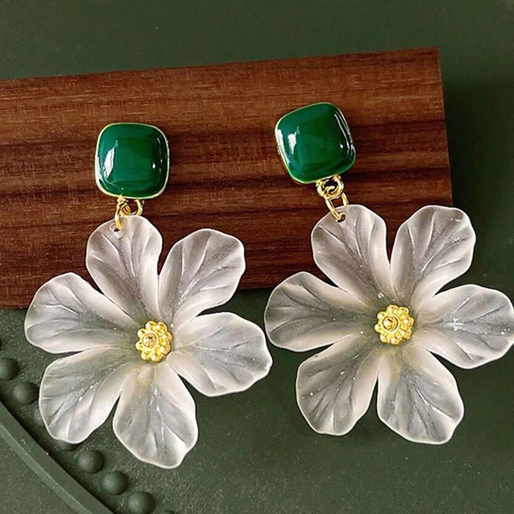 White Flower Charm Square Metal Green Epoxy Drop Earrings For Women Bohemia Romantic Camellia Flower Dangle Earrings Luxury