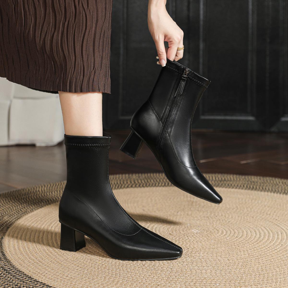 

High-heeled short boots women s spring and autumn single boots new medium tube thin square-headed fashion boots brown thick-heeled French short boots 34 чёрный