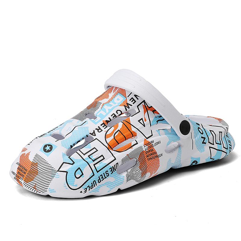 Fashion New Men's Slippers Summer Outdoor Thick Soles Non-slip Beach Shoes Casual Sandals Soft Slippers Gern Clog