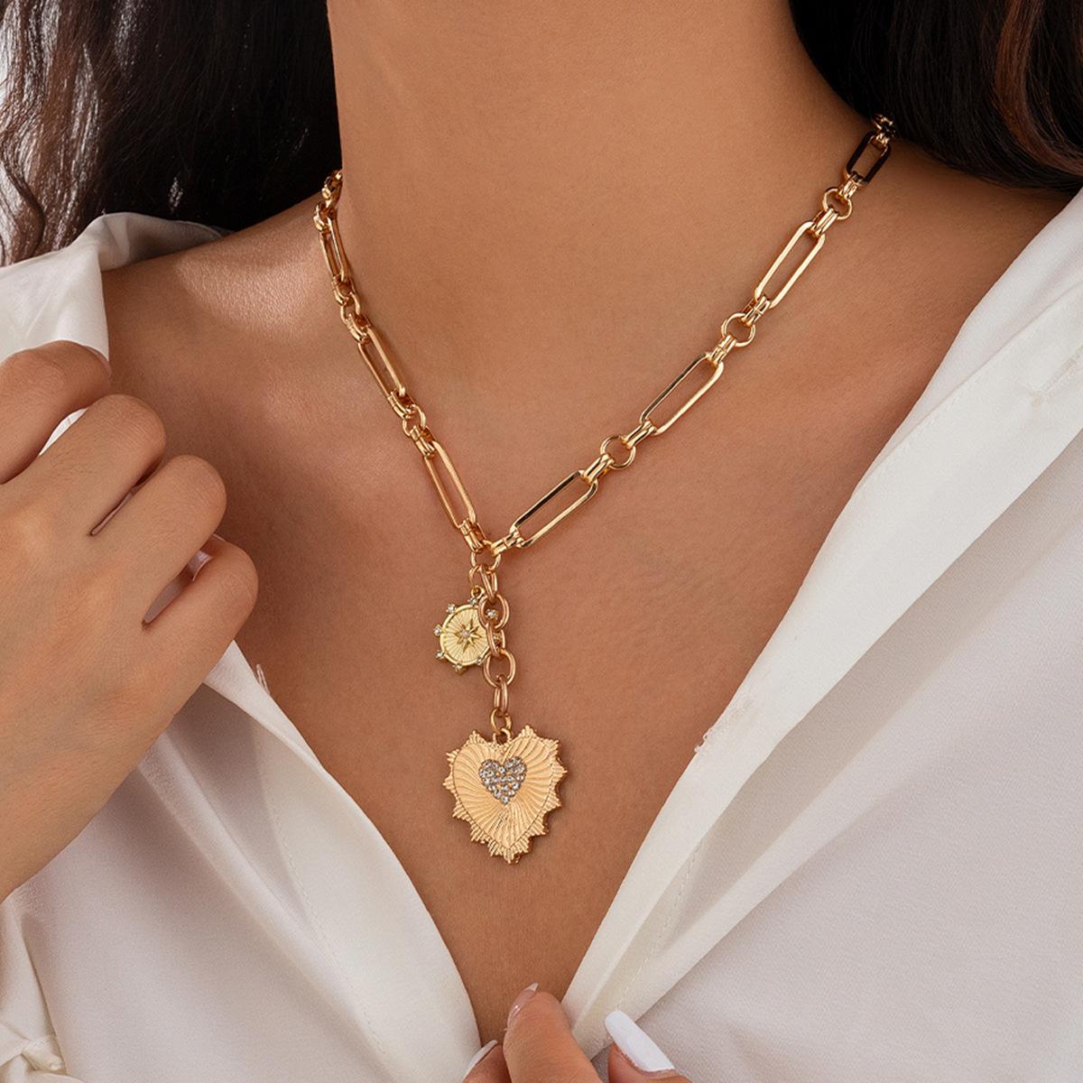 Ожерелье Fashion Sense Sun Set Zircon с женским геометрическим узором из сплава Love Tassel Clavicle Chain