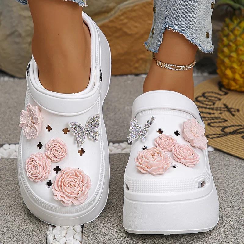 Fashion Chunky Platform Big Flower Clogs for Women Summer 2025 High Heels Soft Eva Sandals Woman Fashion Crystals Butterfly Wedges Shoes