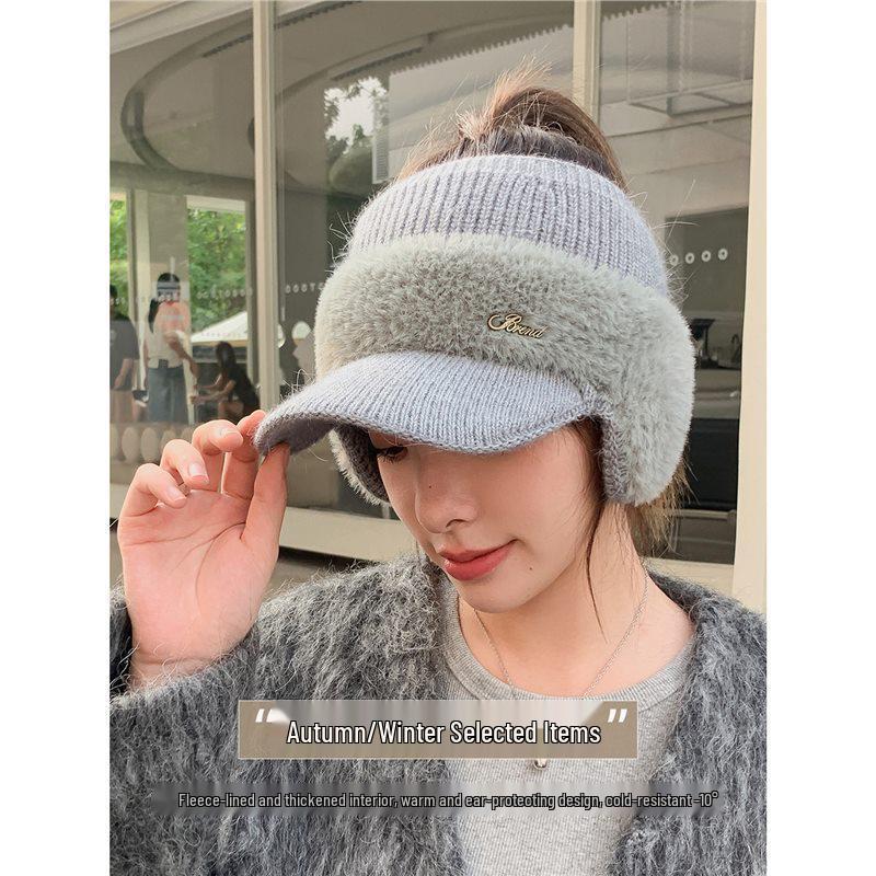 Korean Style Women's Winter Plush Ponytail Visor Hat: Fashionable Earmuff Baseball Cap for Outdoor Streetwear