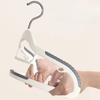 5 Stück Abdrückfreie Hängekleidung Rutschfest Anti-Schulterecke Kunststoff Doppelposition Nass und Trocken Haushaltsbügel