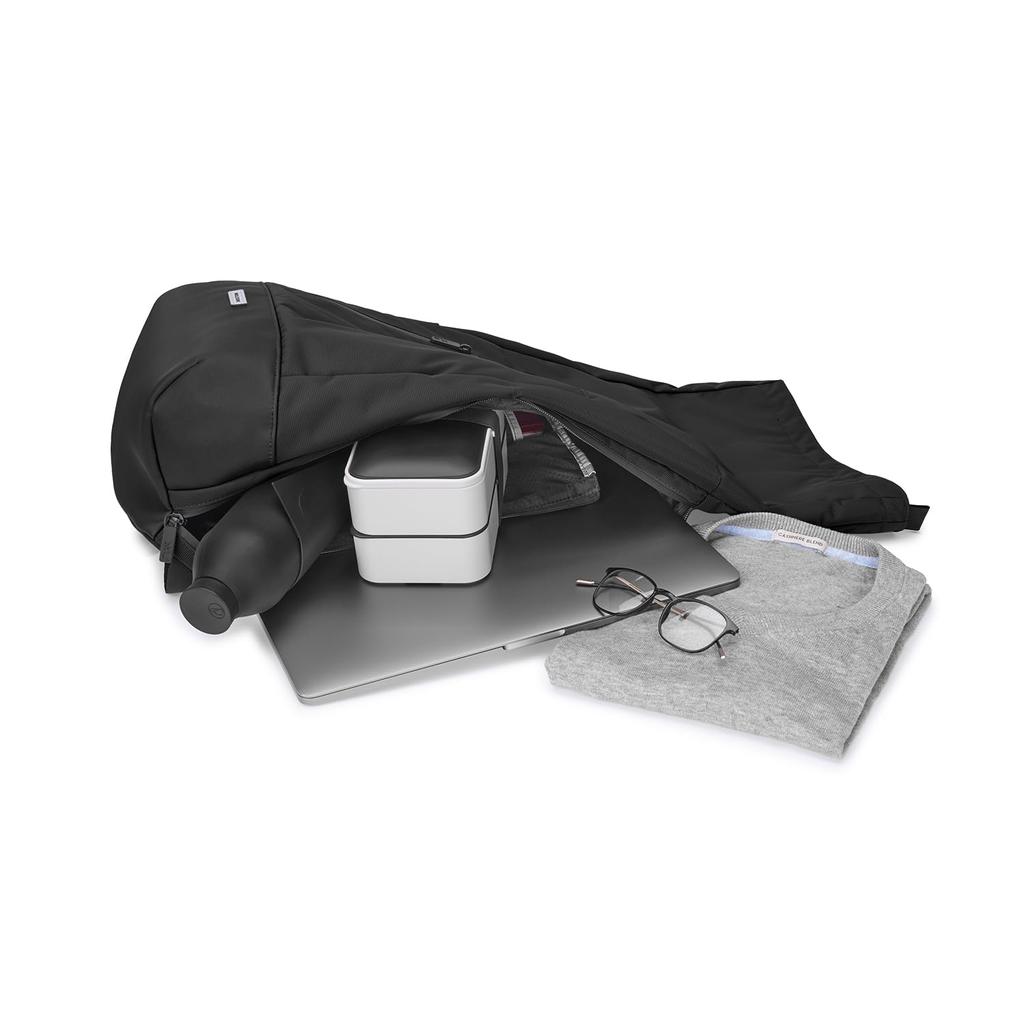 Moleskine Metro Roll-Top Backpack, Black, ET20FMTRBKBK, Business Backpack, Fits 15-inch Devices