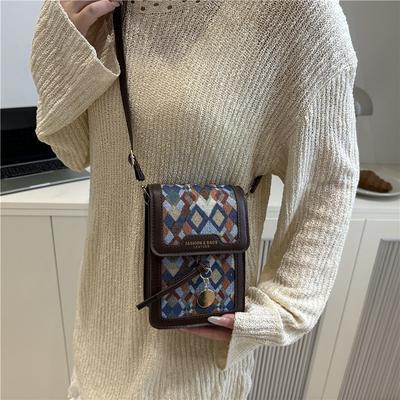 High-end Niche Bag Women's New Retro Messenger Bag Small Square Bag Niche One-shoulder Messenger Bag Women