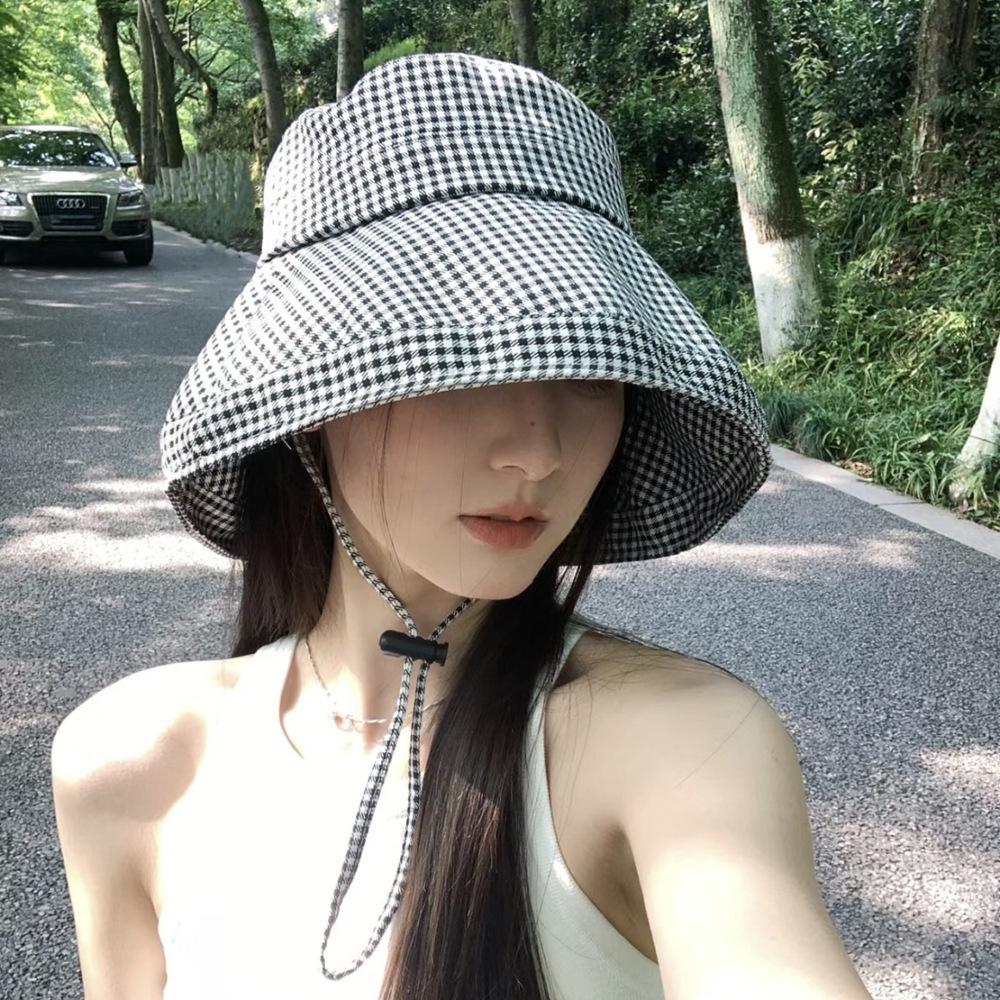 

Полосатая шляпа рыбака, новая модель 2025 года, женский стиль, клетчатая солнцезащитная шляпа для лета и осени, с широкими полями, шляпа от солнца, модная и универсальная шляпа Head circumference (54cm-58cm)