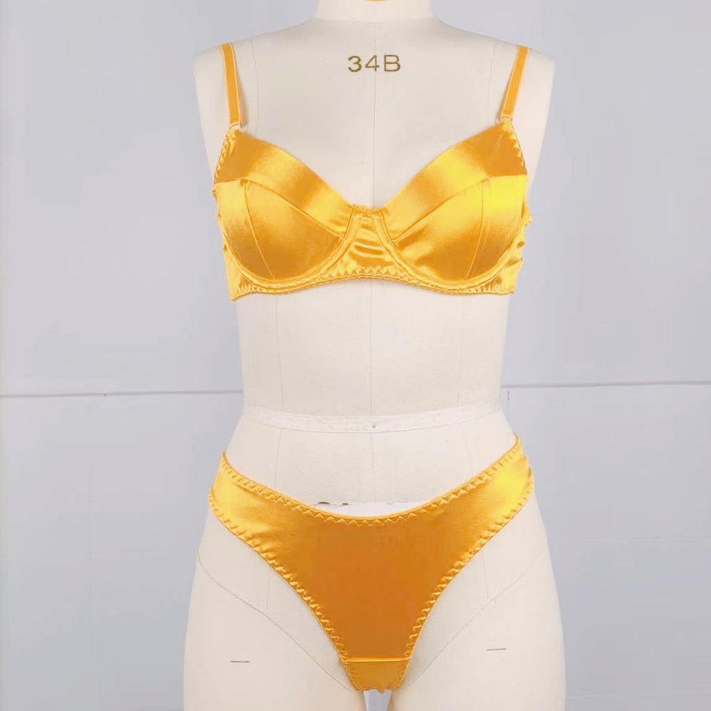 Luxuriöses Satin-BH- und Höschen-Set im französischen Stil mit Bügelstütze