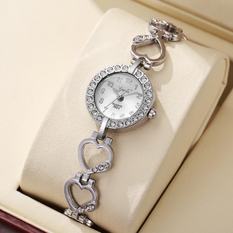 Creative Women Watch Heart-shaped Rhinestone Strap Bracelet Quartz Watches Ladies Wristwatch