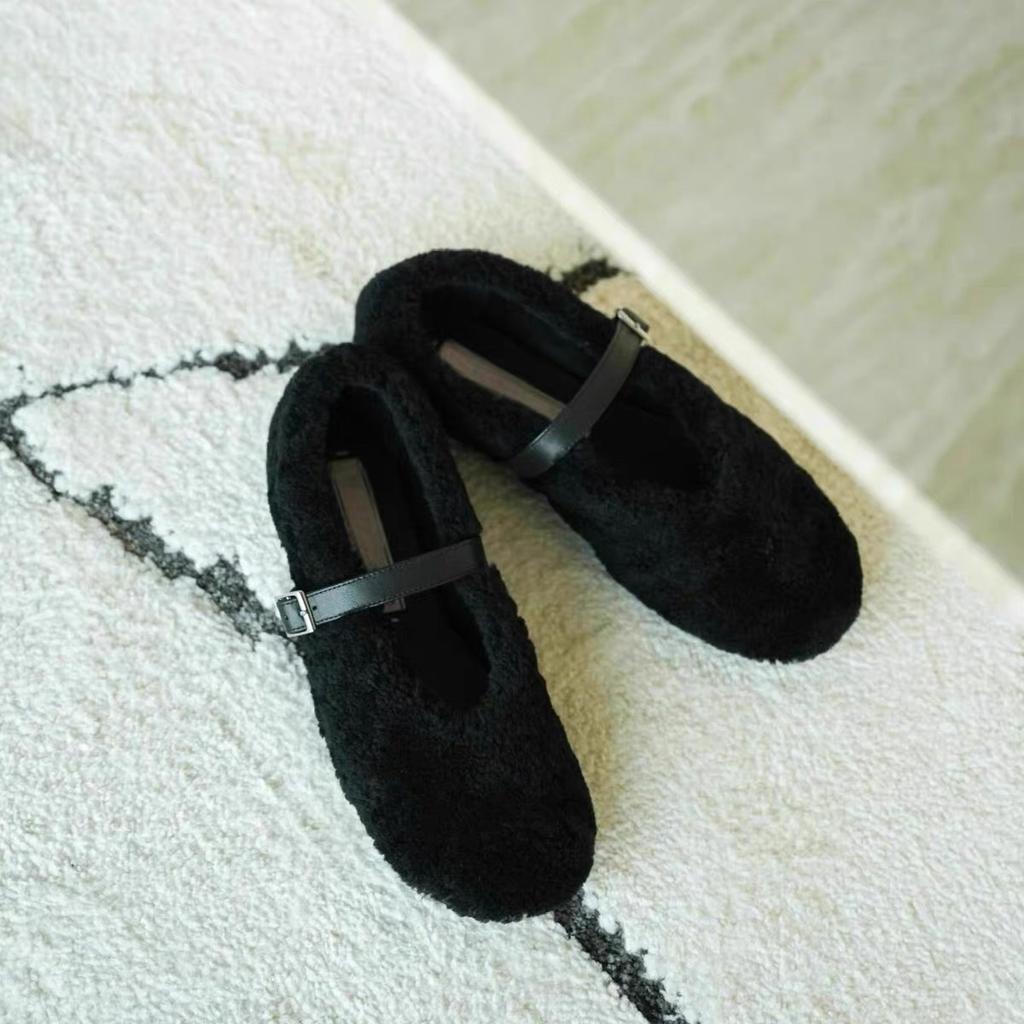 Niche Round Head Shallow Mouth One-word Buckle with Flat Bottom Mao Mao Shoes Early Spring New Leather Fashion Versatile Single Shoes Women