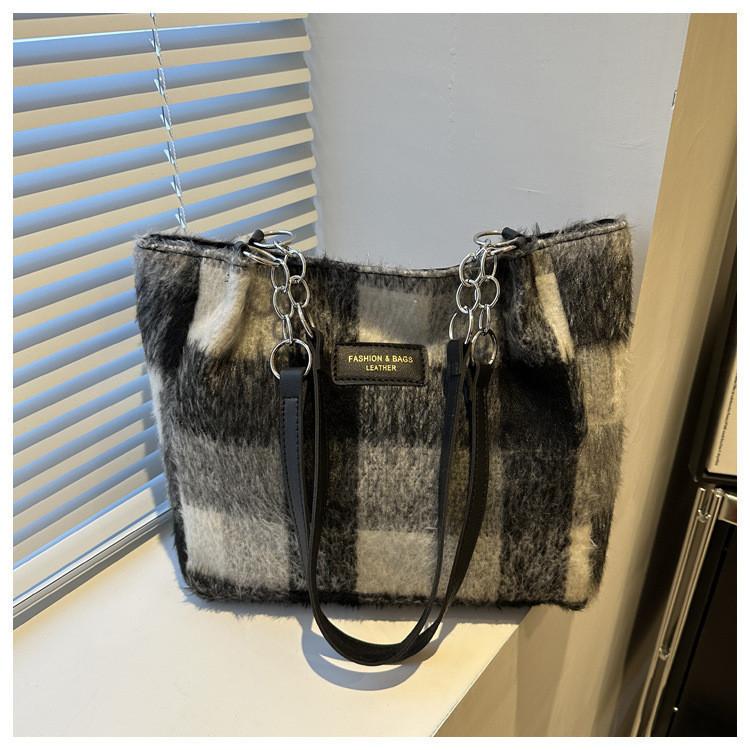 Chic Plaid Chain Shoulder Bag For Women Street-style Trend Medium Size Black/ Light Blue/ Coffee Black