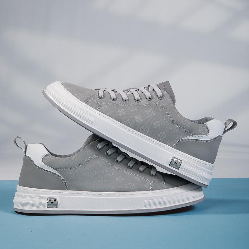 

Мужская обувь 2025 весна/осень новая повседневная и удобная молодежная корейская версия тренд простая нескользящая дышащая универсальная обувь для скейтборда 44