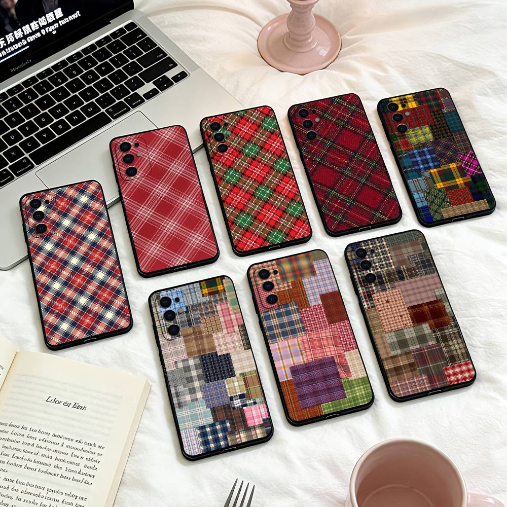Scottish Tartan Pattern Phone Case For Samsung S25,24,23,22,30,21,10,9,Ultra,Plus,Lite,FE,4,5 G Soft Black Case