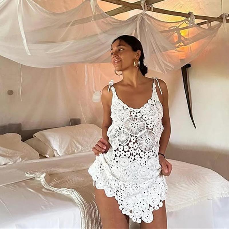 Sleeveless Hollow Out Lace Mini Short Dress Sexy Women Swimsuit Coverups Crochet Summer Beach Dress Slim U Neck Hollow Out Irregular Hem Mini