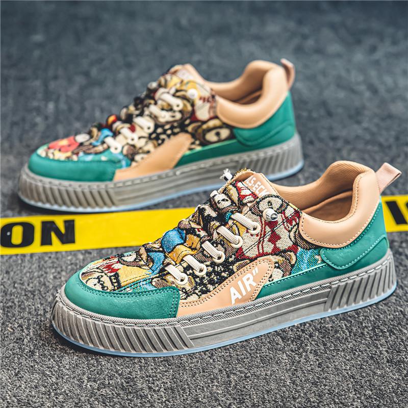 

Cartoon animation graffiti canvas shoes men s Guochao green stitching board shoes high street sports street dance shoes 44