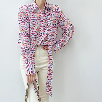 Sale Damen Seiden Langarmbluse mit buntem Herz-Print & abnehmbarer Schleife