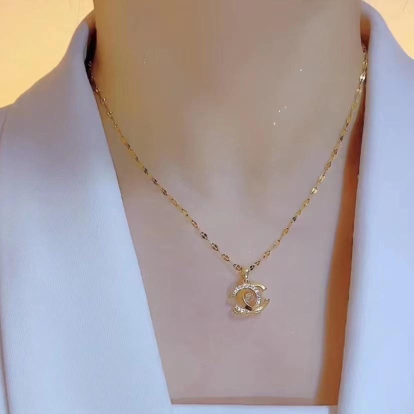 Douyin Summer Double C Necklace: Elegant Women's Light Luxury Clavicle Chain