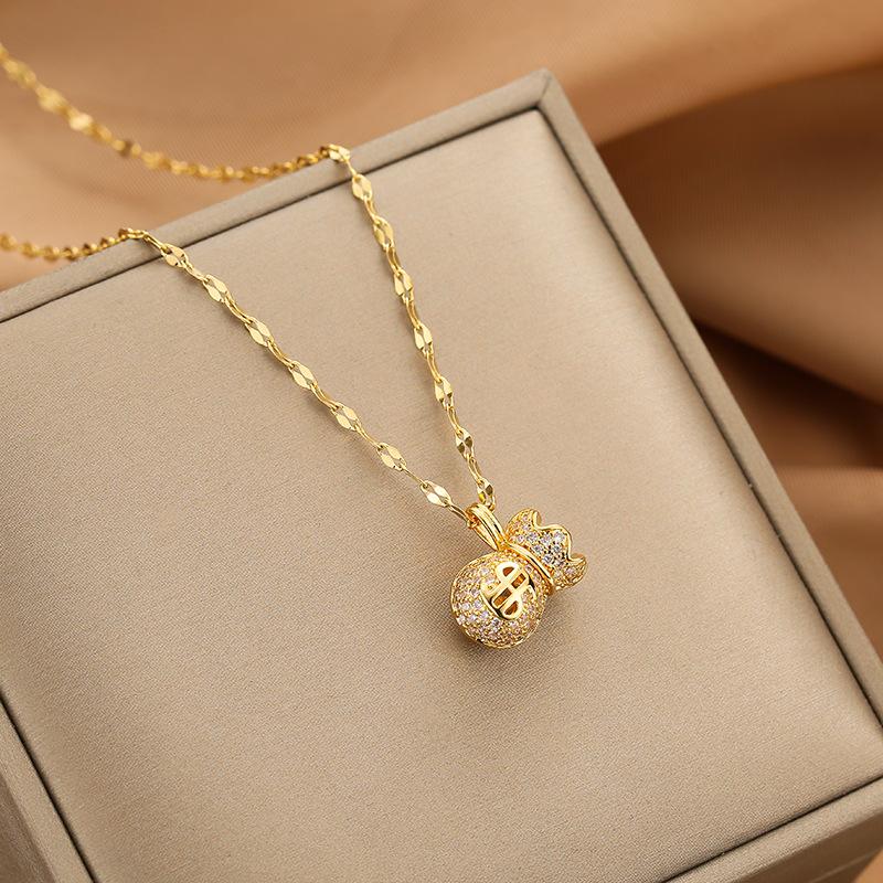 Golden Luxury Diamond Titanium Steel Necklace Women Fashion Slim Waist H Pendant Collarbone Chain