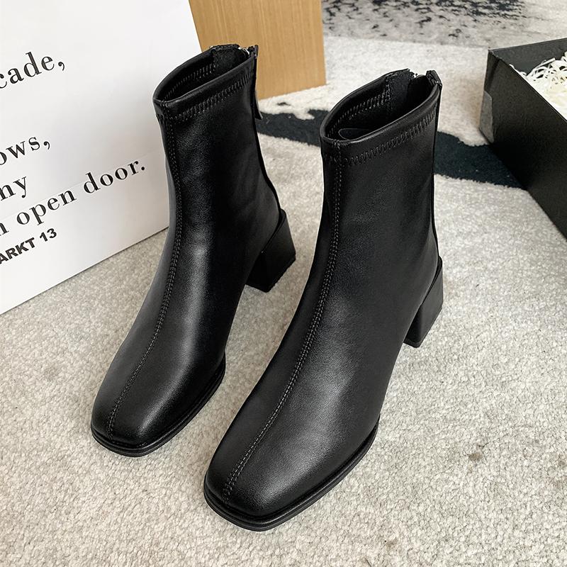 

Модные зимние ботинки средней высоты 2024 года, женские британские стильные высокие тонкие кожаные поверхностные профессиональные короткие ботинки 39 чёрный
