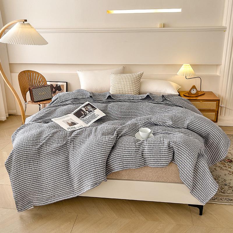 Class A Cotton Three-layer Gauze Throw Blanket Machine Washable Summer Air Conditioning Cool Quilt Office Nap Cover Blanket Soft Towel Quilt