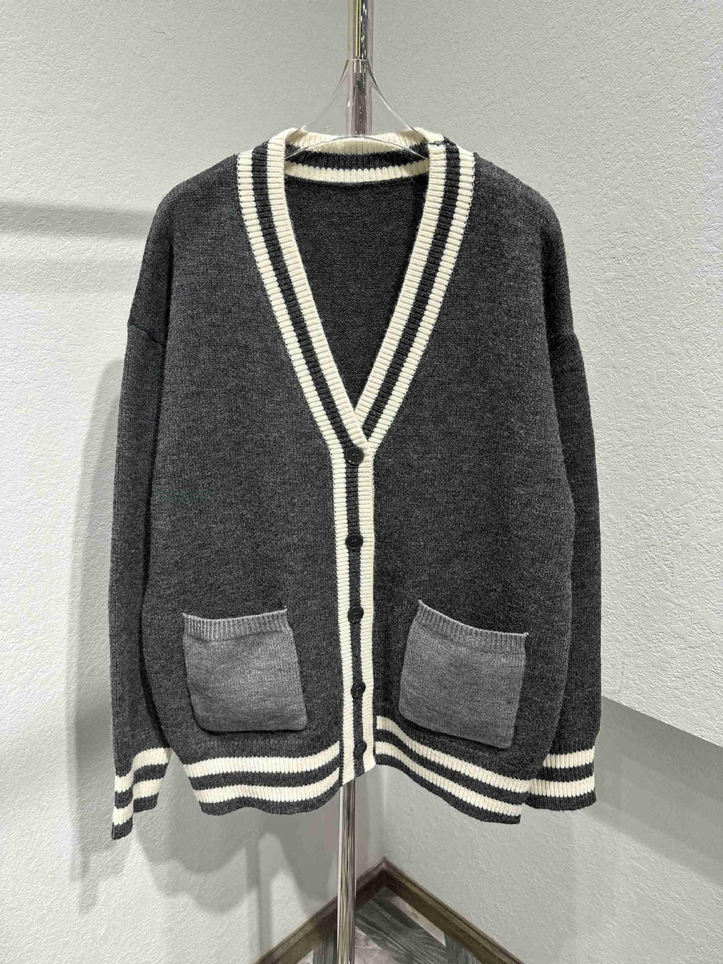 

THOM BRASSY 1762 Кардиган ленивый колор-блок In Stock серый