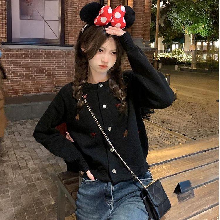 Gentle Bow Embroidery, Sweet Knitted Sweater, Cardigan Coat, Women's Design Sense