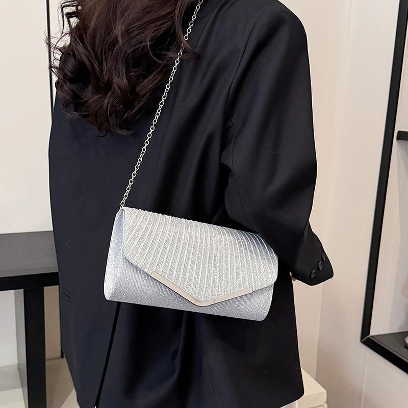 Gouden Klassieke Eenvoudige Vrouwen Bedel Portemonnee Tassen Glanzende Avondtas Banket Feest Handtas Metalen Ketting Crossbody Tas