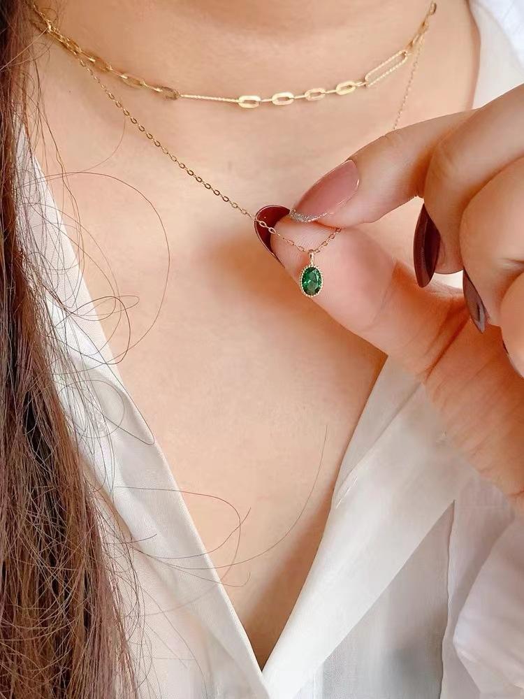 S925 Sterling Silver Light Luxury Necklace for Women Inlaid Oval Emerald Pendant Special-Interest Design Clavicle Chain
