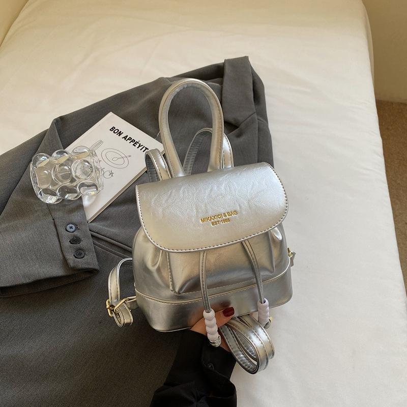 

Винтажный рюкзак в стиле колледжа для женщин 2025 осень новый корейская версия однотонный рюкзак иностранный стиль портативная сумка-ведро тренд серебряный