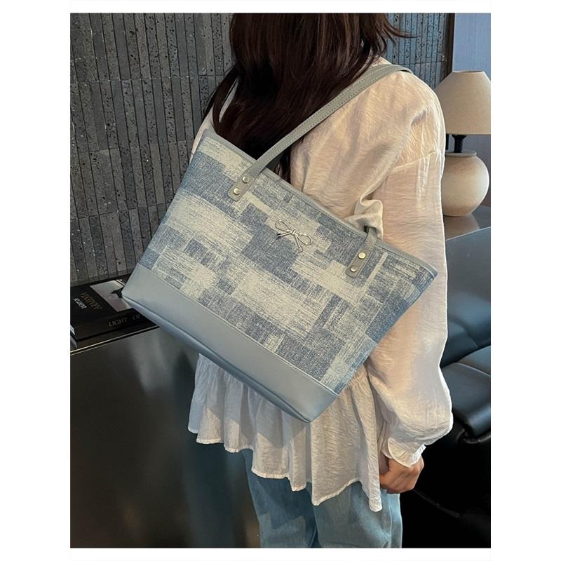 Large-capacity Bag For Women, Versatile, Fashionable, One-shoulder, Trendy, Commuter, Retro, Casual Tote Bag