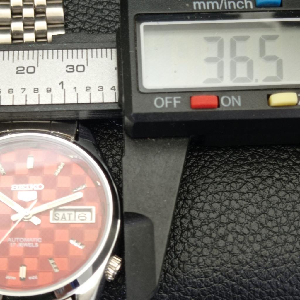 REFURBISHED SEIKO 5 AUTOMATIC MENS WATCH JAPAN MADE RED DIAL CUSTOM A440133-2 QV90-a440133