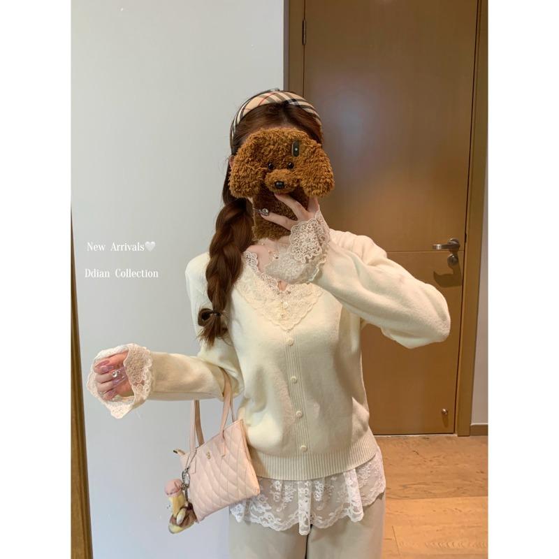 Spring lace v-neck knitted bottoming shirt women's slim and thin inner top soft waxy age-reducing sweater