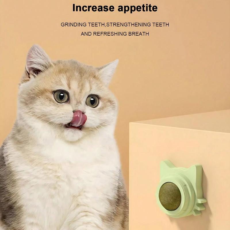 1pc Catnip Balls Funny Lickable Cat Snack Catnip Balls Kitten Playing Chewing Cleaning Teeth Toy for Small Medium Cats Pet Supplies