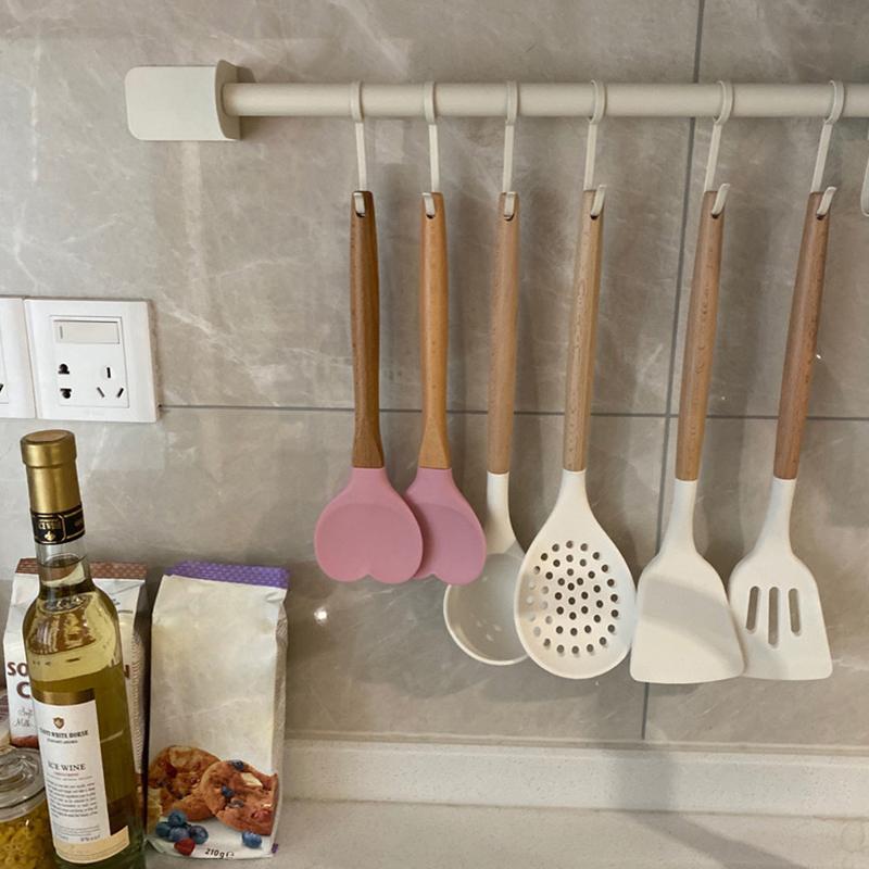 Valentine'S Day Pink Love Silicone Spatula Heart-Shaped Wooden Handle Baking Spatulas Kitchen Utensils Making Cake Baking Tool