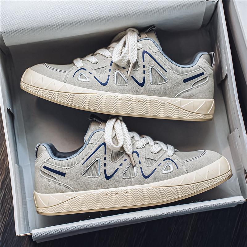 New Men's Thick-soled Skateboard Shoes Comfortable Non-slip Casual Vulcanized Shoes Lace-up Sneakers for Men Outdoor Activities