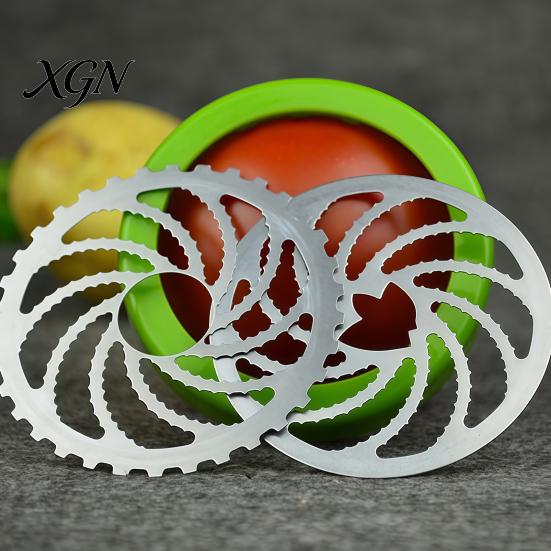 Manual Food Processor for Herbs Herb Grinder, Anti-Slip Grip Stainless Steel Blade Cutter, Portable Vegetable Mincer Pasta Handheld