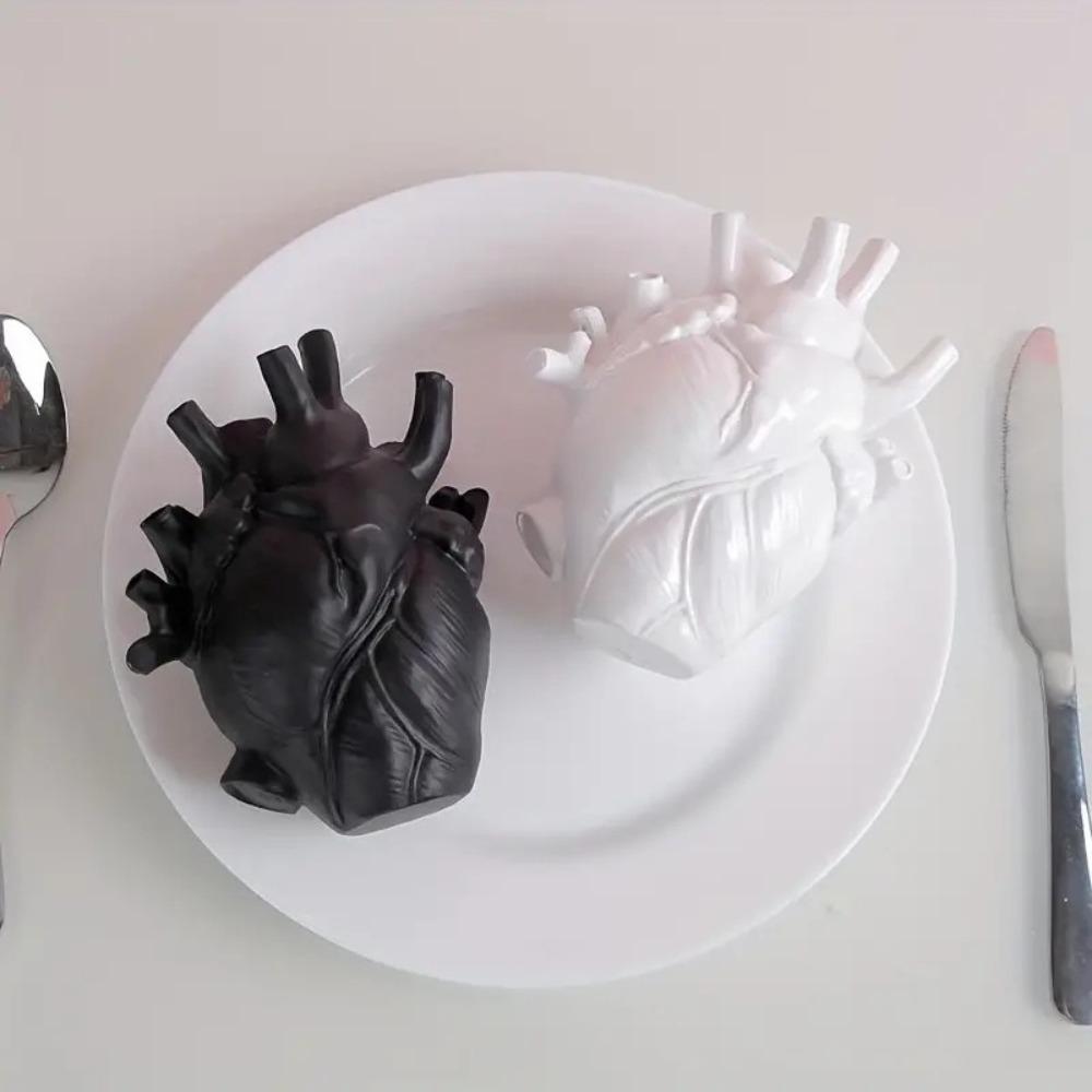 5 Colors Heart Shaped Vase Creative Dried Flower Container Flower Vessel  Home Decoration