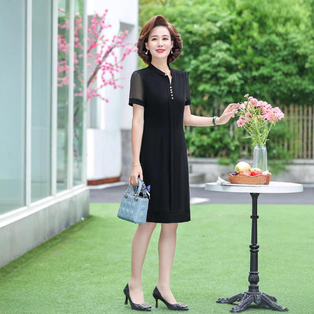 Stylish Summer Short-Sleeved Knee-Length Dress for Middle-Aged Women 2026