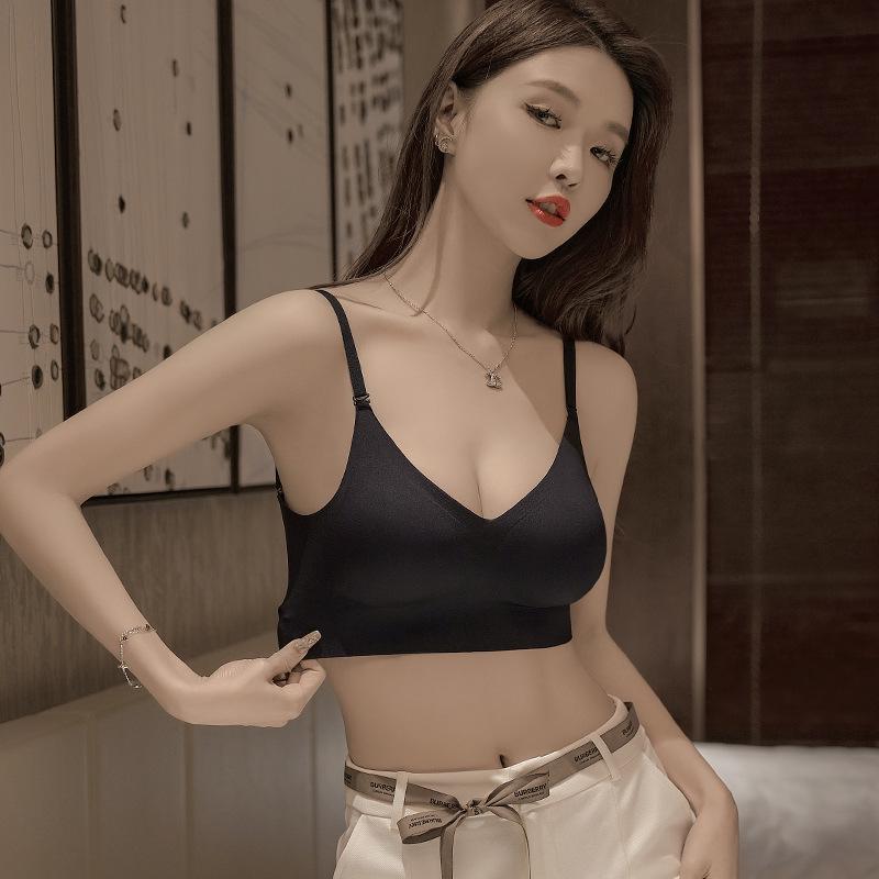 Elegant U-Shaped Backless Bra with Built-In Pads - Seamless Gathered Vest for Small-Chested Women.