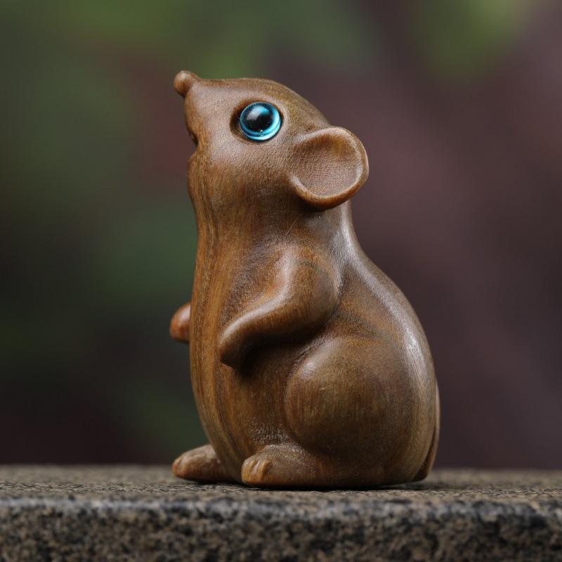 Simplistic Green Sandalwood Mouse Ornament: Zodiac Decor for Office