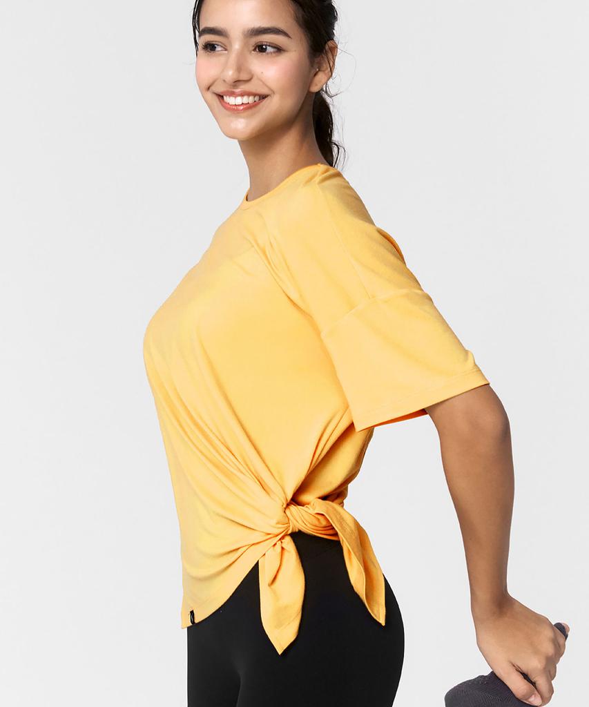 XEXYMIX Smooth Asymmetrical Slit Short Sleeve Cream Gold Xwfst02J3
