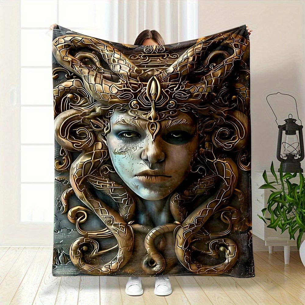 

Mythical Medusa Queen Blanket Reversible Serpent Crown Flannel for Regal Comfort Greek Legend Gifts Timeless Decor 75x100cm