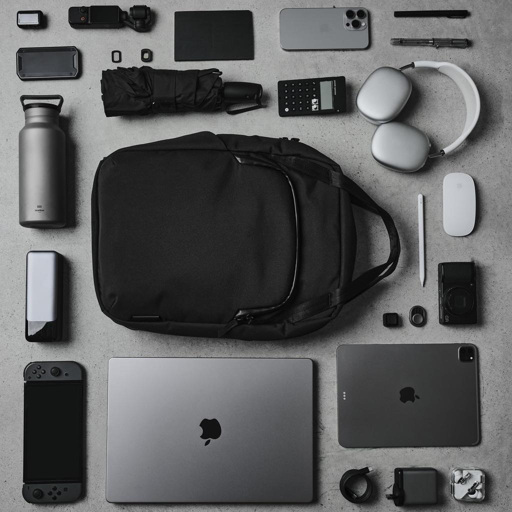 ALPAKA BRAVO TOTEPACK Perfect for and One Size Fits All Backpack/Tote Bag, Commuting, Travel, Business, 2-Way (Black),